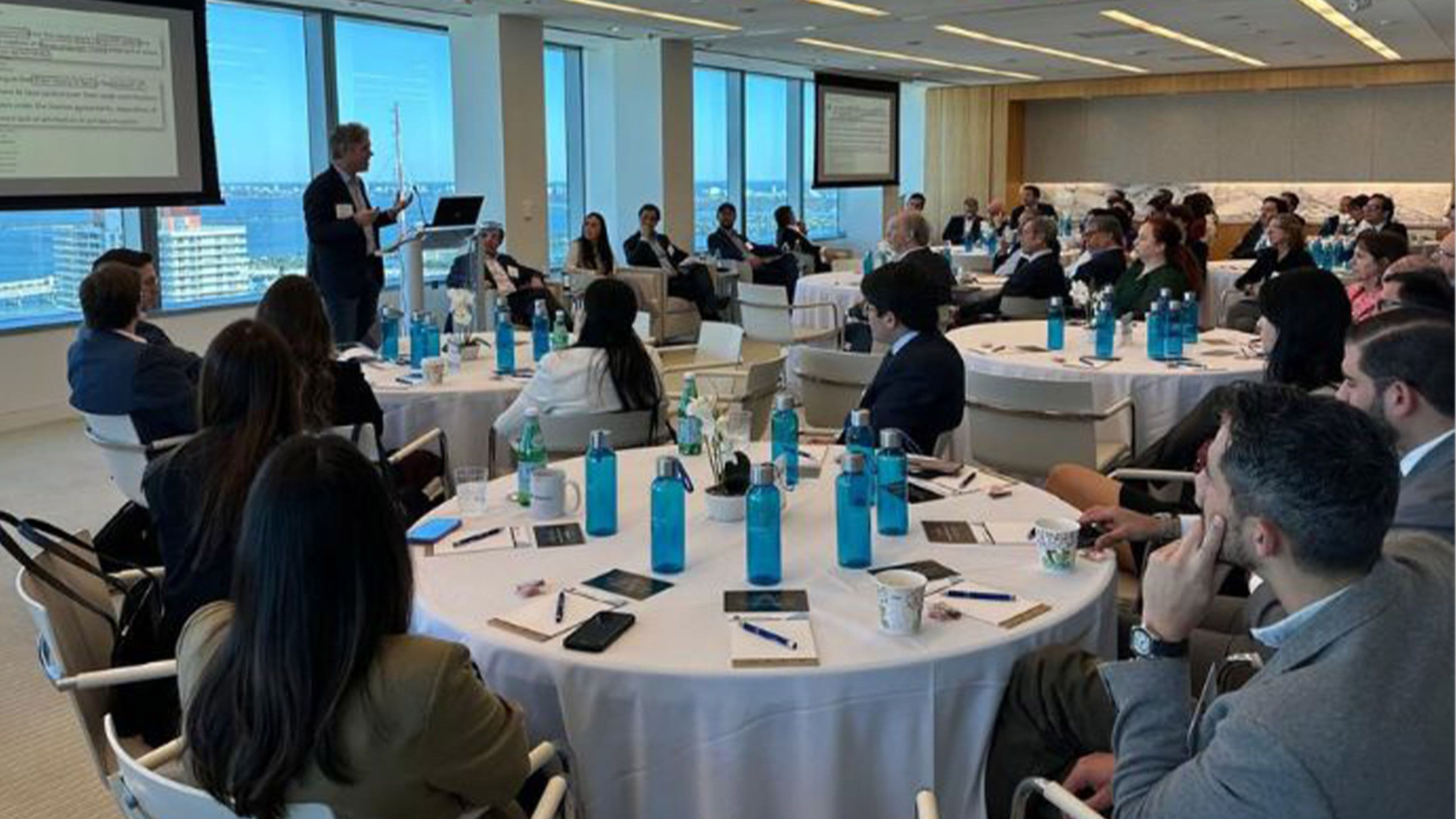 Las demandas generacionales que deben analizar los despachos para conservar al talento