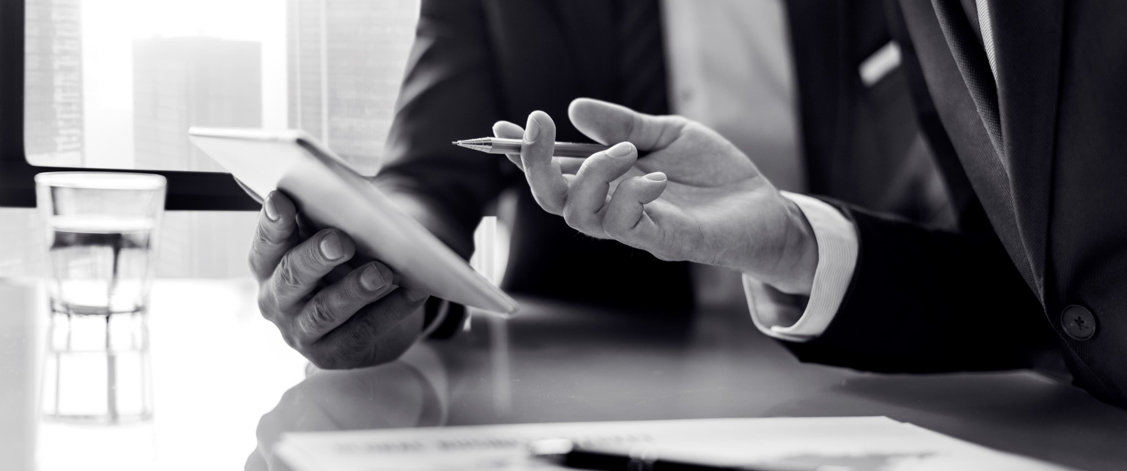 Presidente modifica horarios de toque de queda.